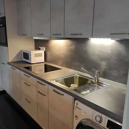 Schaetzchen Am Wald *